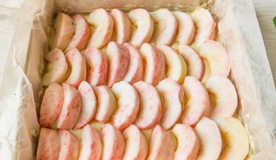 пирог с яблоками и орехами