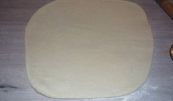 пирог с яблоками из дрожжевого теста