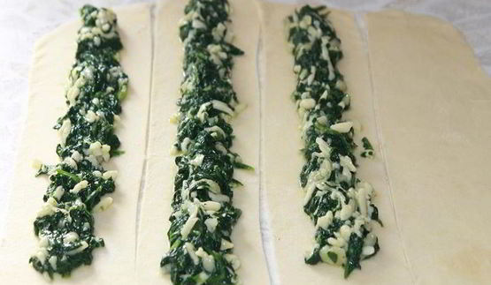 пирог улитка со шпинатом