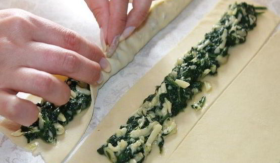 пирог улитка со шпинатом