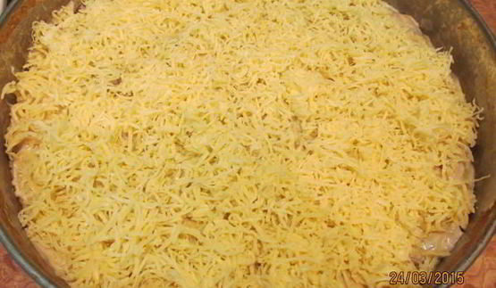 пирог-жульен с курицей и грибами