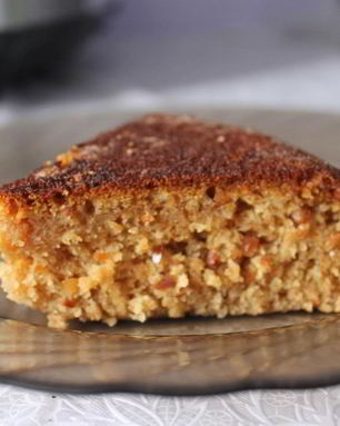 Постный пирог на чае с вареньем