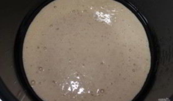 постный пирог на чае с вареньем