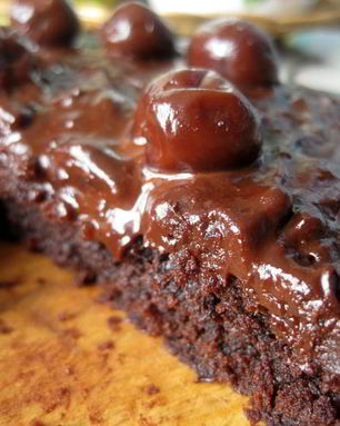 Постный шоколадный пирог без яиц