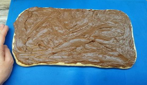 шоколадный пирог с булочками