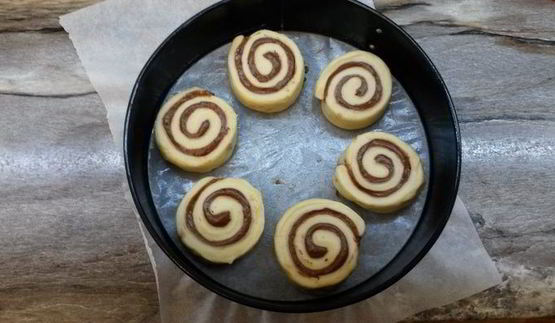 шоколадный пирог с булочками