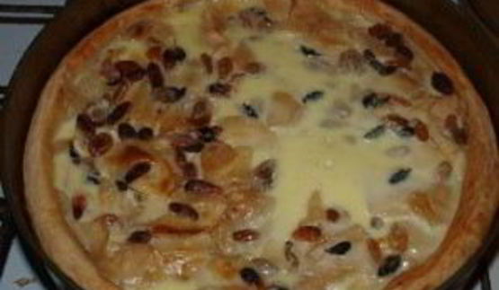 слоеный пирог с яблоками из готового теста