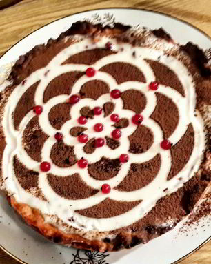 Сметано-брусничный пирог