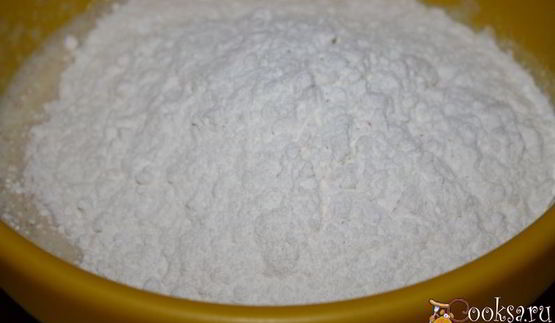 творожный пирог с капустой и яйцом