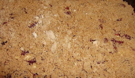 творожный пирог со штрейзелем и айвой