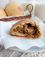 Дрожжевые пирожки с капустой и яйцом в духовке