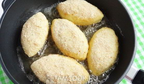 картофельные пирожки с грибами