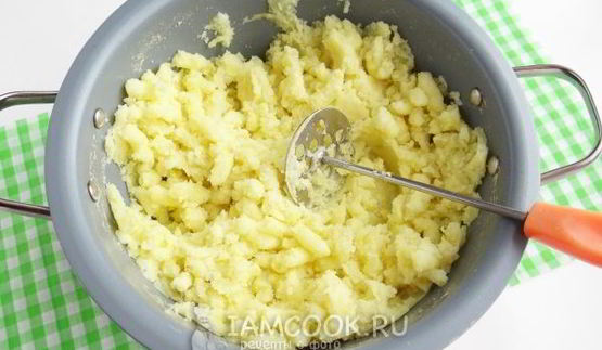 картофельные пирожки с грибами