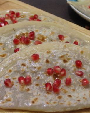 Кутабы с мясом и гранатом