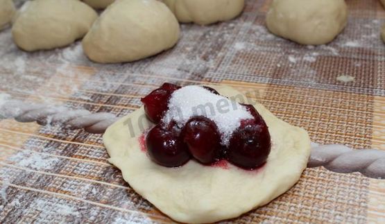 пирожки духовые на дрожжах