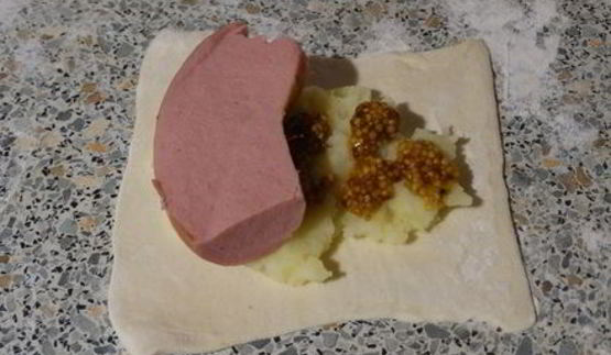 пирожки из готового слоёного теста