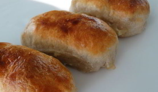 пирожки из готового слоёного теста