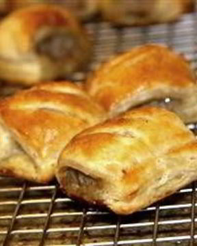 Пирожки из слоеного теста с шампиньонами