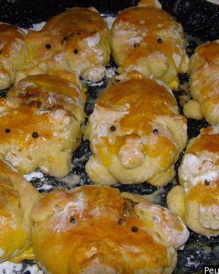 Рецепт пирожков на дрожжах в духовке свинки