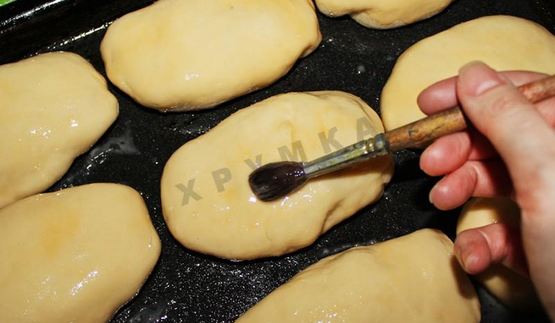 пирожки на сухом молоке дрожжевые в духовке