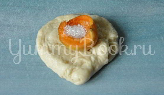 пирожки с абрикосами