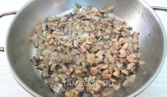 пирожки с капустой и грибами