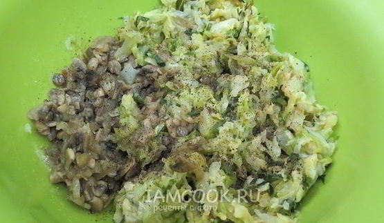 пирожки с капустой и грибами