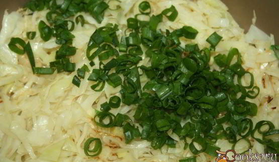 пирожки с капустой и сосисками