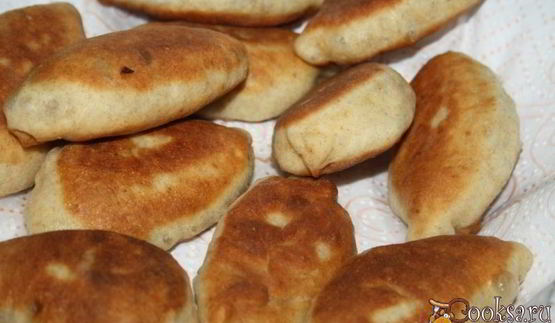 пирожки с капустой и сосисками