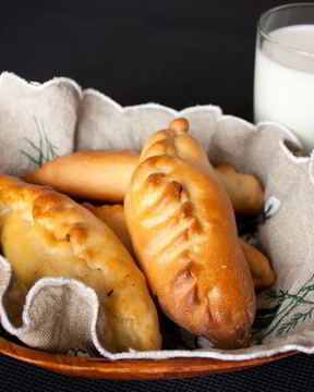 Пирожки с курицей и грибами