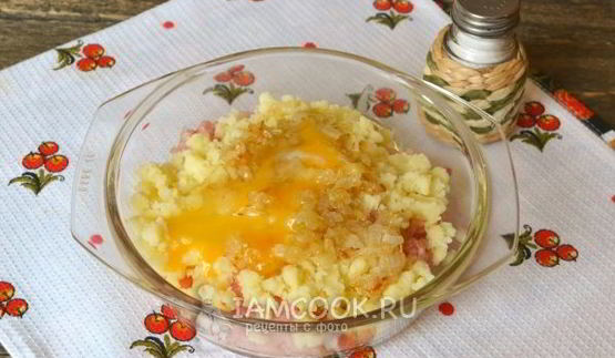 пирожки с курицей и картошкой в духовке