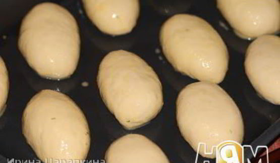 пирожки с квашеной капустой и белыми грибами