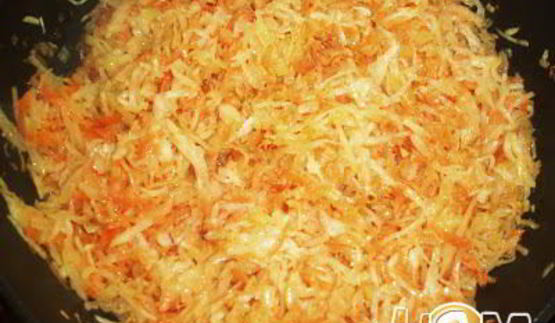 пирожки с квашеной капустой и белыми грибами