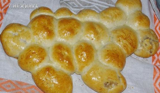 пирожки с мясом и капустой, и пирожковый дракон