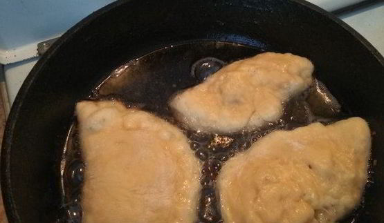 пирожки с рисом и яйцом