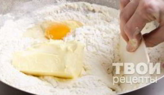 пирожки с творогом и изюмом