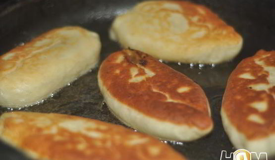 пирожки с ветчинной, сыром и зеленью