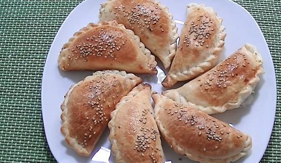 пирожки с ветчиной и сыром