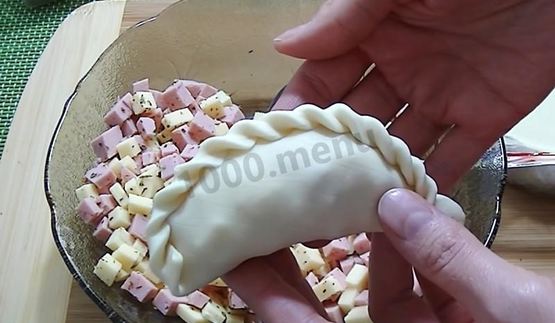 пирожки с ветчиной и сыром