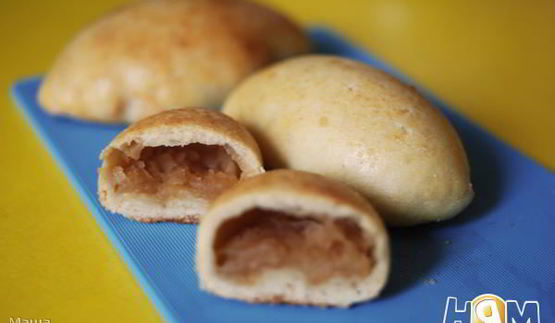пирожки с яблоками