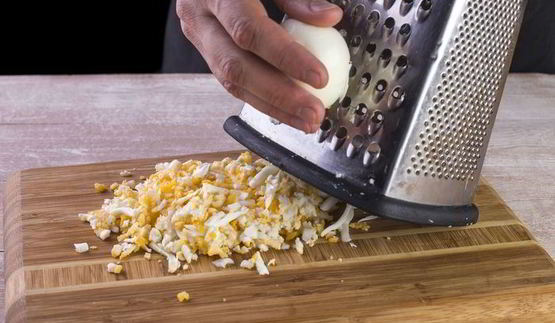 пирожки с зеленым луком и яйцами