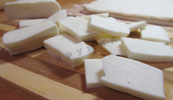 пирожки слоеные конвертики с сыром и ветчиной