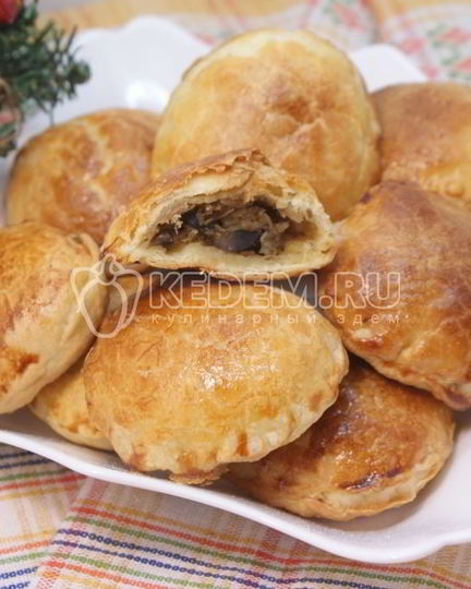 Рецепт рождественских пирожков с грибами и курицей