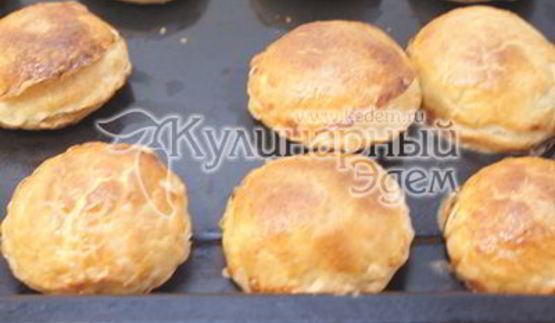 рождественские пирожки с грибами и курицей