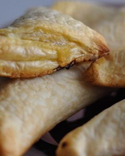 Рецепт слоеных пирожков с капустой