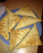 Слоеные пирожки с тыквой и репчатым луком