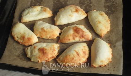 творожные пирожки с яблоками