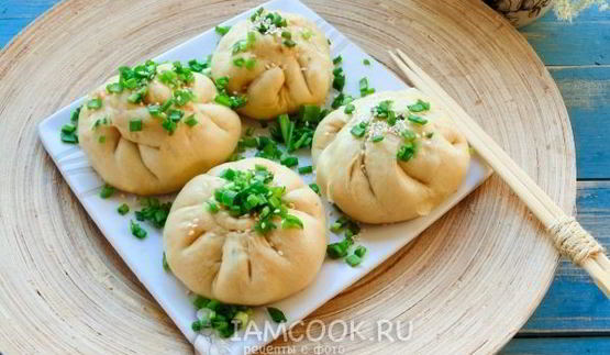 вегетарианские пирожки баоцзы с капустой и грибами