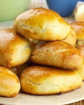 Вкусные пирожки с курицей и яйцом