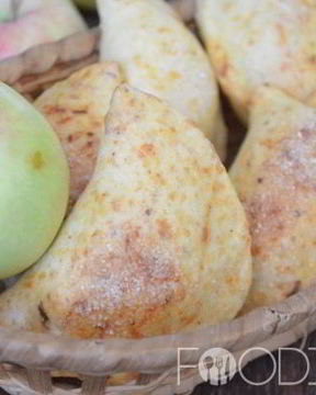 Вкусные пирожки с яблоками